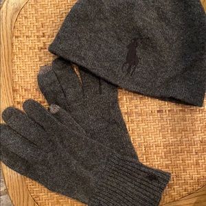 Ralph Lauren 100% wool tech gloves & beanie set